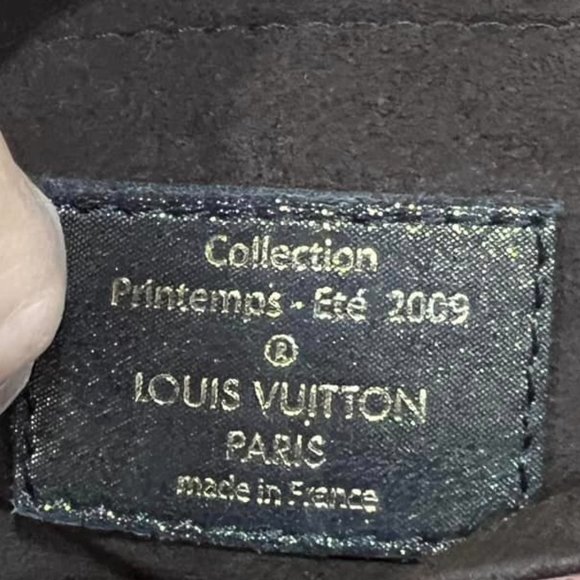 LOUIS VUITTON LTD EDITION MONOGRAM KALAHARI GM RETAIL $3,390 -100% AUTHENTIC - Picture 16 of 16